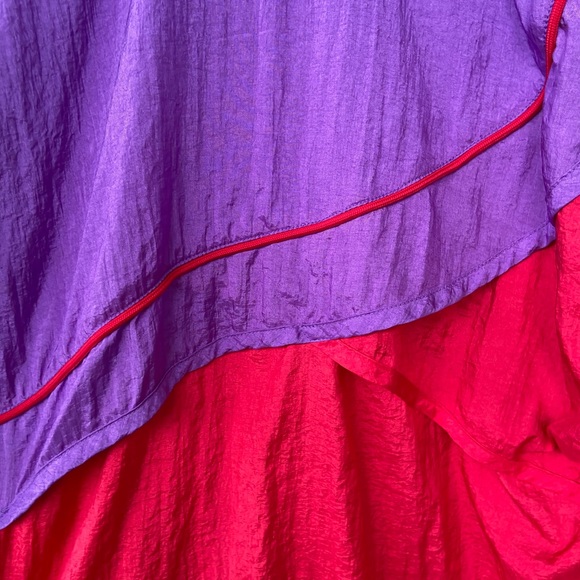 Nike Retro 90s Colorblock Asymmetrical Windbreaker - Picture 12 of 12